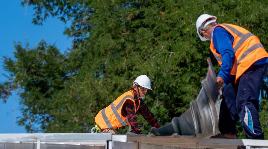 Professional gutter cleaning in Saint Cloud, WI